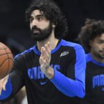Goga Bitadze Orlando Magic Mar 25, 2025; Charlotte, North Carolina, USA; Orlando Magic center Goga Bitadze (35) warms up before the game against the Charlotte Hornets at the Spectrum Center. Mandatory Credit: Sam Sharpe-Imagn Images