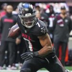Oct 20, 2024; Atlanta, Georgia, USA; Atlanta Falcons running back Bijan Robinson (7) runs against the Seattle Seahawks at Mercedes-Benz Stadium.