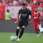 Atacante Gabriel Martinelli em campo pelo Arsenal