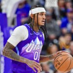 Jordan Clark Revela Motivo Assinar Knicks Nov 23, 2024; Salt Lake City, Utah, USA; Utah Jazz guard Jordan Clarkson (00) dribbles the ball downcourt against the New York Knicks during the second half at the Delta Center. Mandatory Credit: Christopher Creveling-Imagn Images