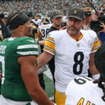 Aaron Rodgers feliz em superar 'todos associados aos Jets' Sep 7, 2025; East Rutherford, New Jersey, USA; New York Jets quarterback Justin Fields (7) greets Pittsburgh Steelers quarterback Aaron Rodgers (8) after the game at MetLife Stadium. Mandatory Credit: Wendell Cruz-Imagn Images