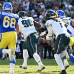 Jordan Davis bloqueia chute dos Rams