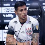 Lateral-esquerdo Fabrizio Angileri, do Corinthians, em entrevista coletiva