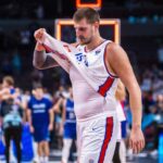 Nikola Jokic lamenta eliminação da Sérvia nas oitavas de final do EuroBasket 2025