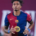 Raphinha em campo pelo Barcelona
