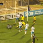 Lance do segundo gol do São Bernardo contra o Londrina, pela Série C