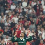 Vitor Roque em River Plate 1 x 2 Palmeiras