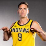 Pacers Indiana TJ McConnell Lesão
