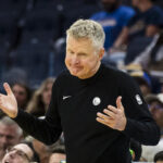 Warriors Steve Kerr Futuro em suas mãos John Hefti-Imagn Images