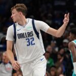 Onde assistir NBA hoje 13/10 Cooper Flagg Mavericks