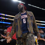 Lakers teriam tentado impedir o livro explosivo de Yaron Weitzman que revela dramas e disputas de poder na era LeBron James.