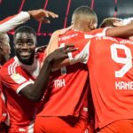 Jogadores do Bayern de Munique comemorando gol contra o Borussia Dortmund - Campeonato Alemão, 18/10/2025
