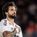 Lautaro Díaz, atacante do Santos, que fez gol diante do Grêmio esta noite - Brasileirão, 01/10/2025