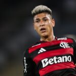 Carrascal em Flamengo x Racing - jogo de ida da semifinal da Libertadores, 22/10/2025