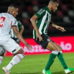 Lance de Botafogo-SP x Coritiba, no 1º turno da Série B 2025, em Ribeirão Preto/SP