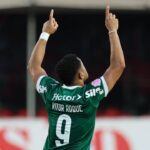 Vitor Roque, comemorando seu gol pelo Palmeiras vs São Paulo - Brasileirão, 05/10/2025