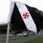 Bandeira de escanteio do Vasco no estádio São Januário