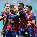 Willian José e companheiros de equipe comemorando seu gol em Bahia 1 x 0 Internacional - Brasileirão, 22/10/2025