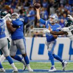 Onde assistir NFL Detroit Lions quarterback Jared Goff passes against Philadelphia Eagles defensive tackle Javon Hargrave during the second half at Ford Field, Sept. 11, 2022. Nfl Philadelphia Eagles At Detroit Lions