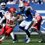 Colts Chiefs onde assistir Kansas City Chiefs quarterback Patrick Mahomes (15) scrambles out of the pocket while being pressured by Indianapolis Colts defenders Sunday, Sept. 25, 2022, during a game against the Kansas City Chiefs at Lucas Oil Stadium in Indianapolis.