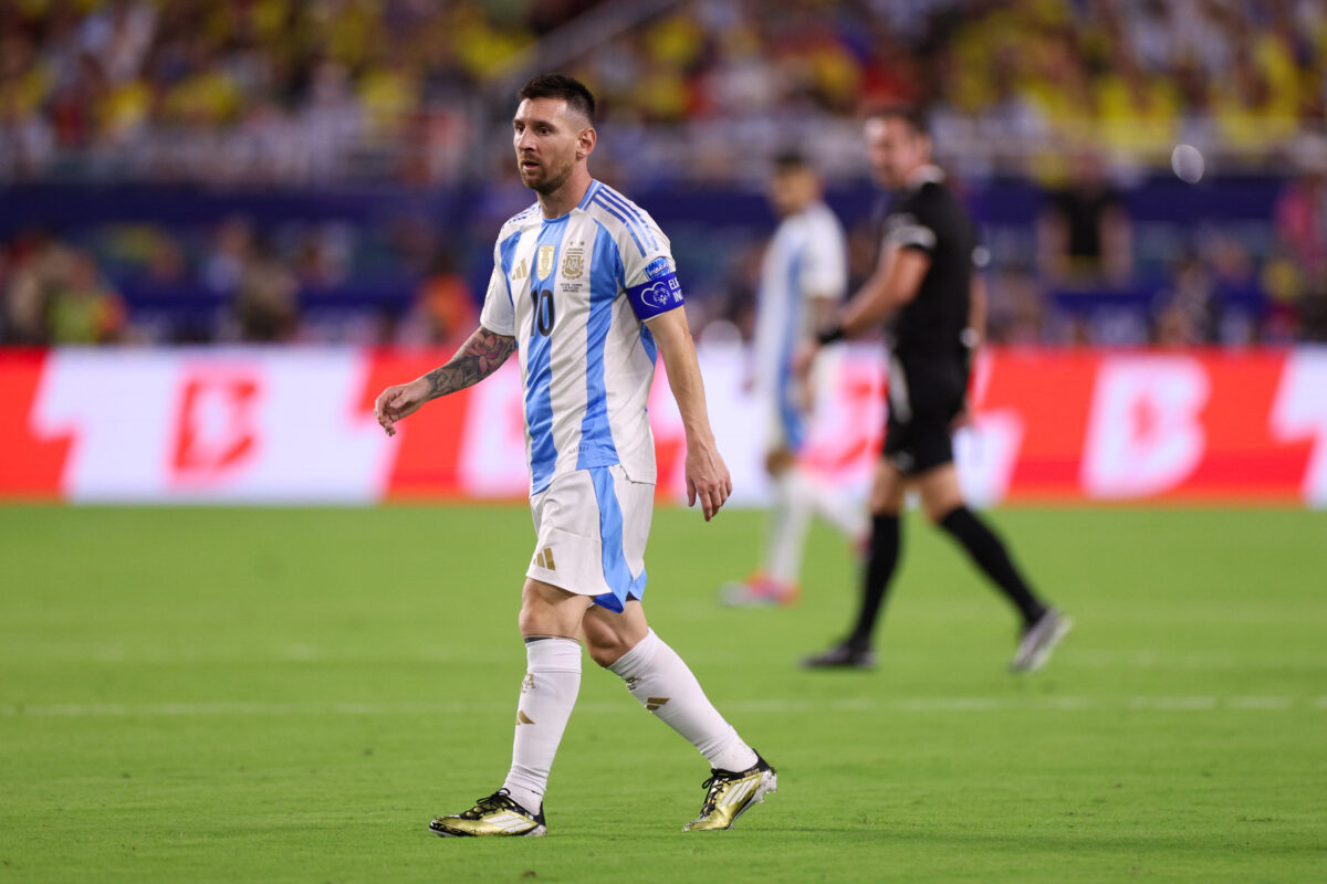 Lionel Messi em campo pela Seleção da Argentina