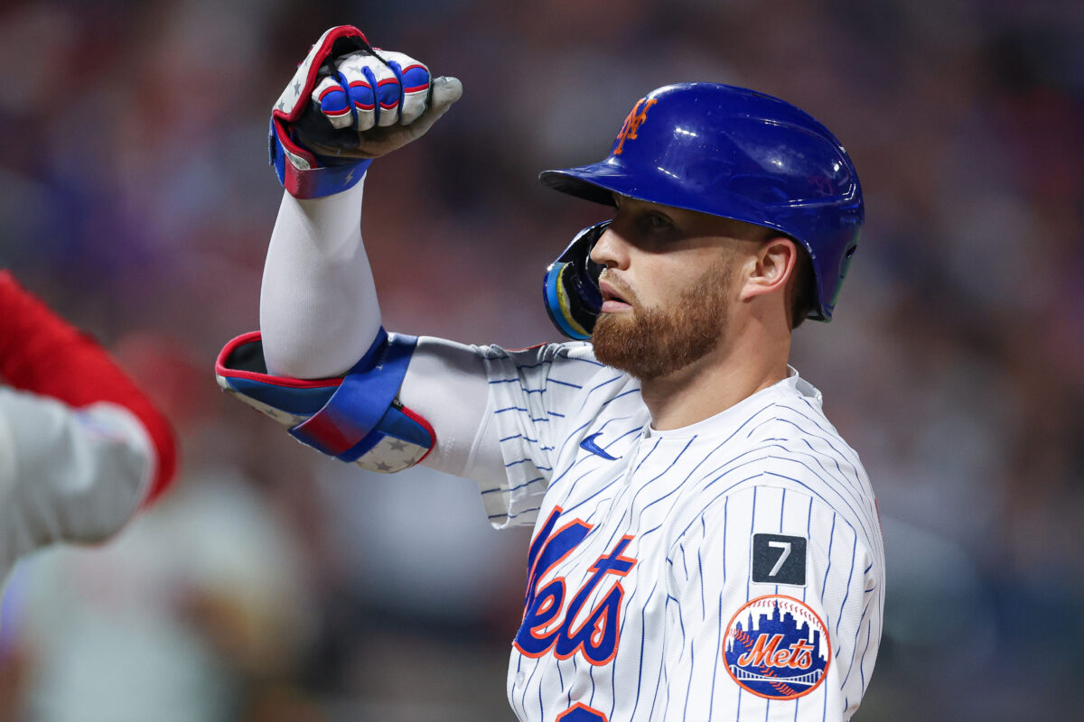 Aug 27, 2025; New York City, New York, USA; New York Mets left fielder Brandon Nimmo (9) reacts after a single during the ninth inning against the Philadelphia Phillies at Citi Field. Mandatory Credit: Vincent Carchietta-Imagn Images