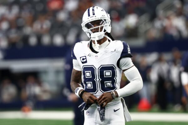 CeeDee Lamb lamenta excesso de drops nos Cowboys: ‘Tenho que resolver isso’
