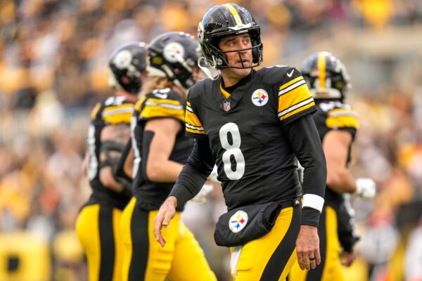 Steelers: Aaron Rodgers reclama de falhas de comunicação após derrota para os Bills 