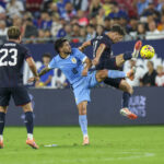 Arrascaeta em lance de Estados Unidos 5 x 1 Uruguai - Amistoso em Tampa, Flórida, Estados Unidos - 18/11/2025