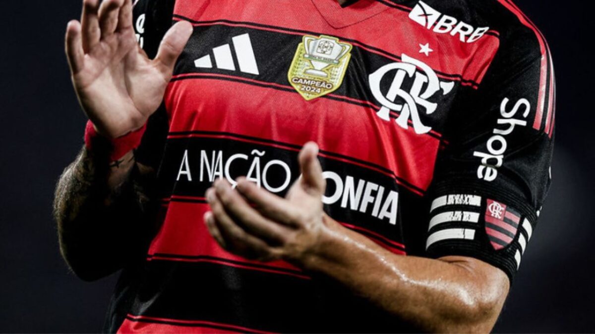 Camisa principal do Flamengo