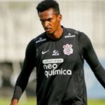 Jô em treino do Corinthians no ano de 2022