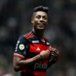 Atacante Bruno Henrique em campo pelo Flamengo
