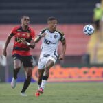 Caio Paulista e Matheus Alexandre em Sport x Atlético-MG - Brasileirão, Ilha do Retiro, 08/11/2025