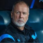 Mano Menezes no reservado em jogo do Grêmio