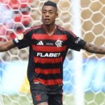 Bruno Henrique em campo pelo Flamengo