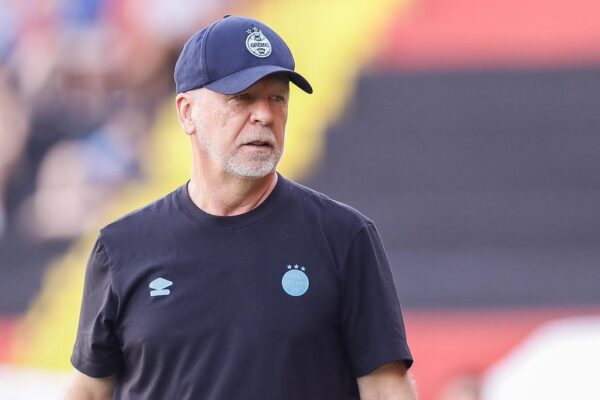 Mano Menezes