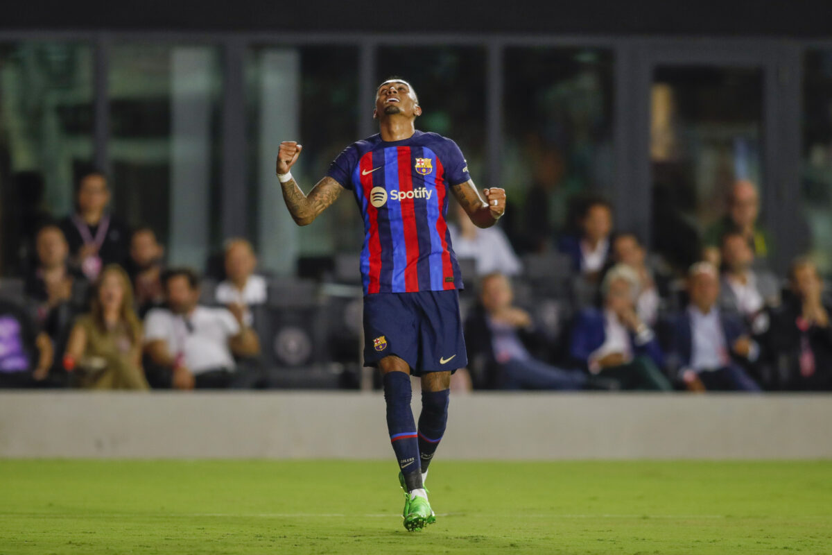Meia-atacante Raphinha em jogo do Barcelona