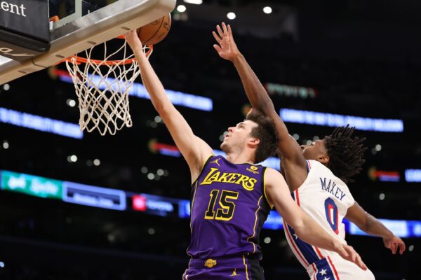 Onde assistir Lakers x 76ers pela NBA hoje (07/12/25)
