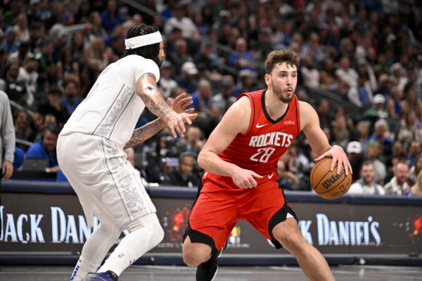 Onde assistir Mavericks x Rockets pela NBA hoje (6/12/2025)