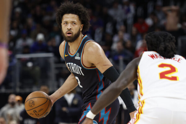 Pistons-Hawks: Detroit vence em jogo de defesas com final apertado