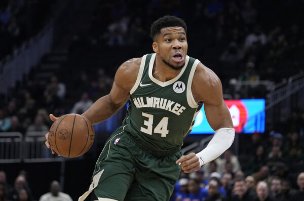 Giannis segue sendo considerado ‘intocável’ nos Bucks
