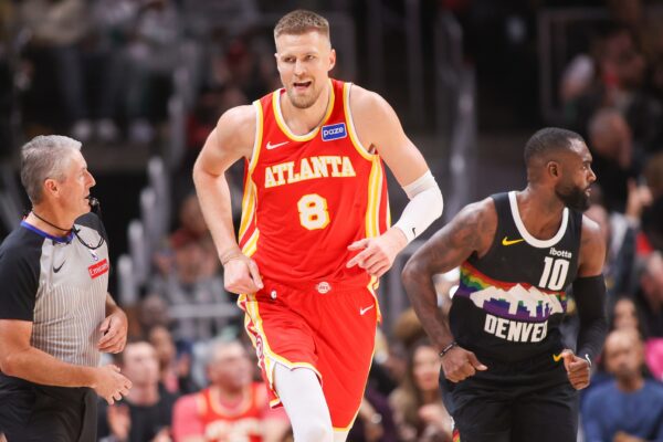 Hawks perdem Porzingis por 2 semanas após novo problema de saúde