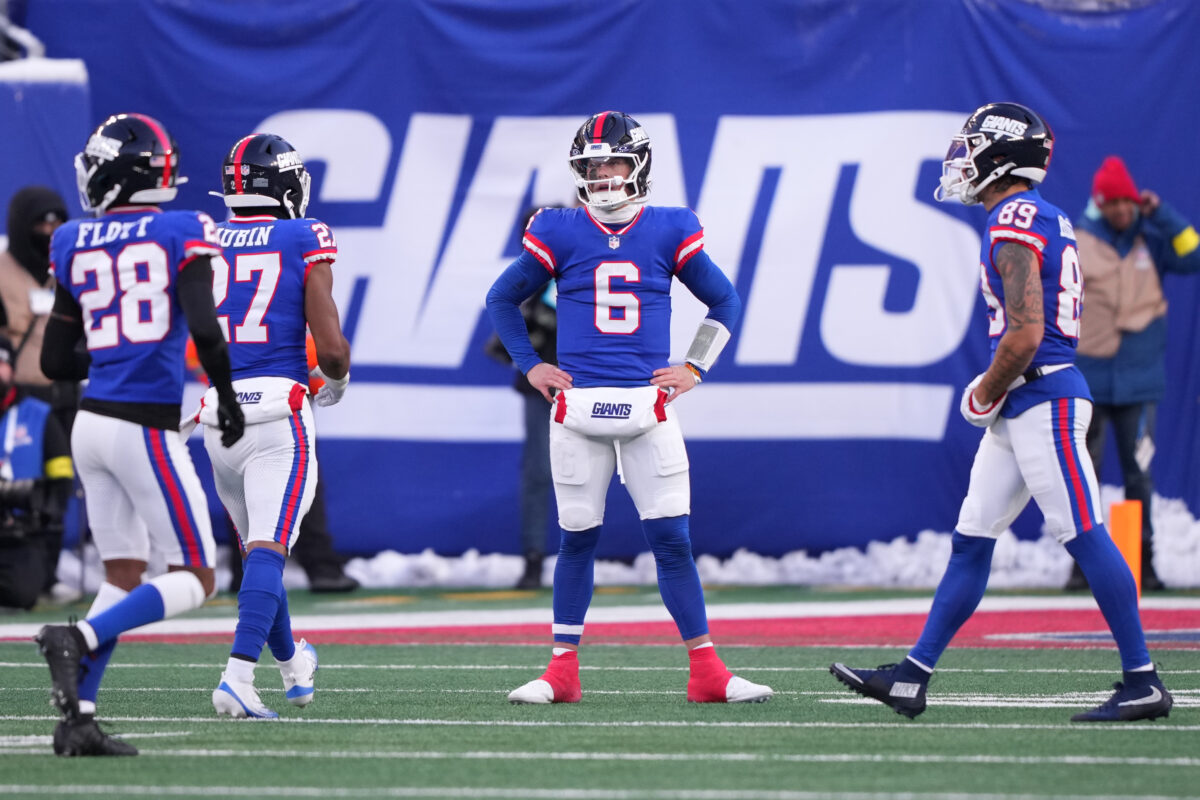 NFL Draft 2026 Dec 14, 2025; East Rutherford, New Jersey, USA; New York Giants quarterback Jaxson Dart (6) looks on during the fourth quarter against the Washington Commanders at MetLife Stadium. Mandatory Credit: Robert Deutsch-Imagn Images