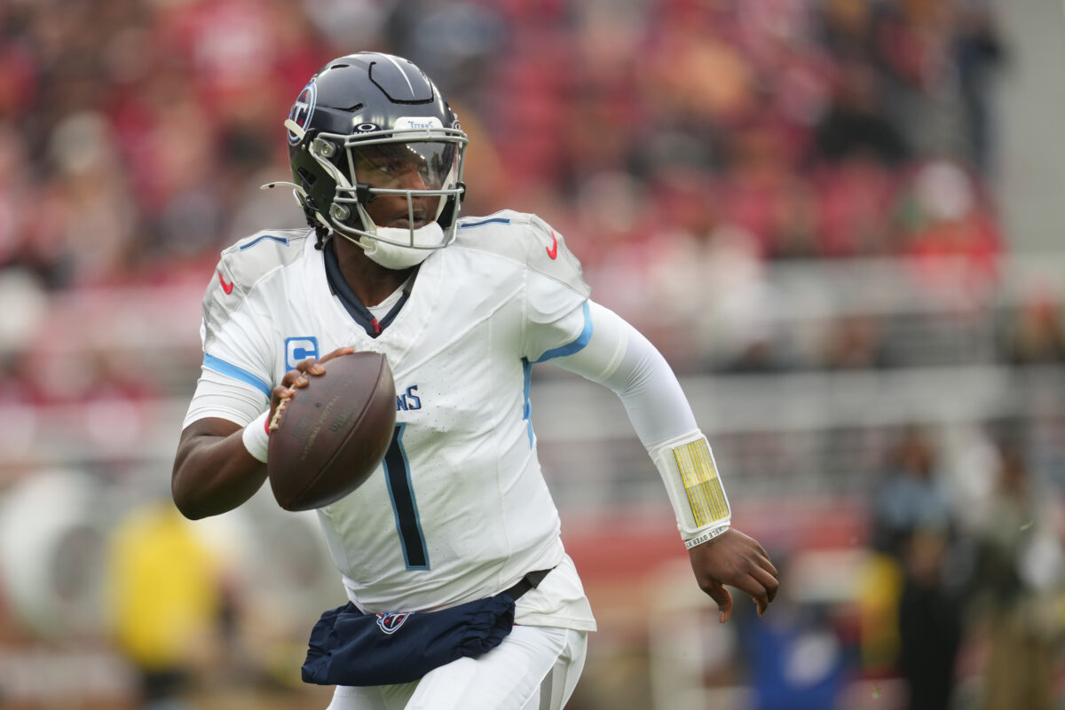 Dec 14, 2025; Santa Clara, California, USA; Tennessee Titans quarterback Cam Ward (1) looks to pass during the first quarter against the San Francisco 49ers at Levi's Stadium. Mandatory Credit: Cary Edmondson-Imagn Images