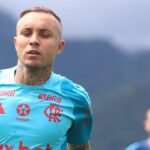 Atacante Everton Cebolinha em treino do Flamengo