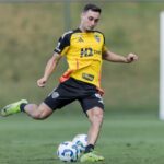 Atacante João Marcelo em treino do Atlético-MG