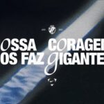 Parceria Vasco-Nike com os dizeres "Nossa coragem nos faz gigantes"