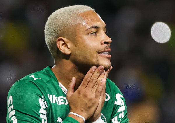 Vitor Roque