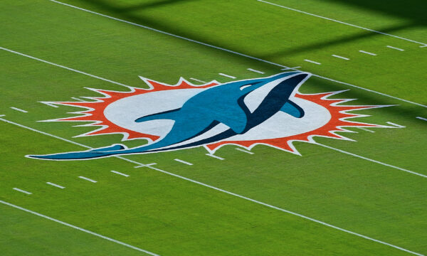 Dolphins contratam Jon-Eric Sullivan como novo GM
