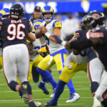 Onde assistir NFL Sep 12, 2021; Inglewood, California, USA; Los Angeles Rams quarterback Matthew Stafford (9) sets to pass in the first half of the game against the Chicago Bears at SoFi Stadium. Mandatory Credit: Jayne Kamin-Oncea-USA TODAY Sports